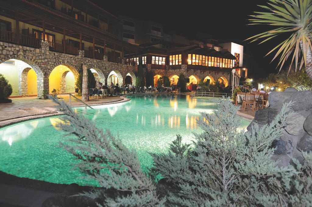 Umut Thermal Spa & Wellness Hotel Karakıran Exterior foto